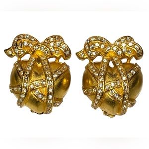 Vintage Linda Levinson puffy heart earrings clip runway couture jewelry